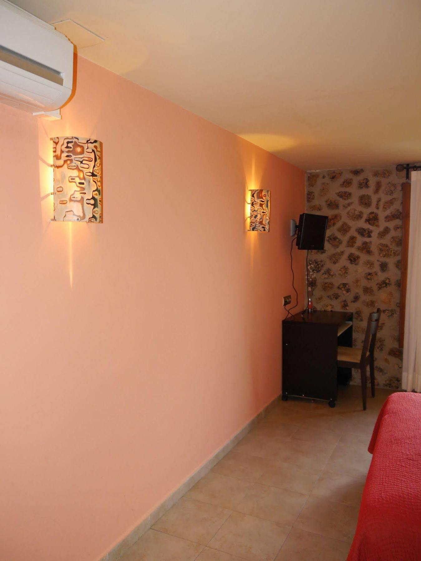 Hostal Bavieca メディナセリ エクステリア 写真