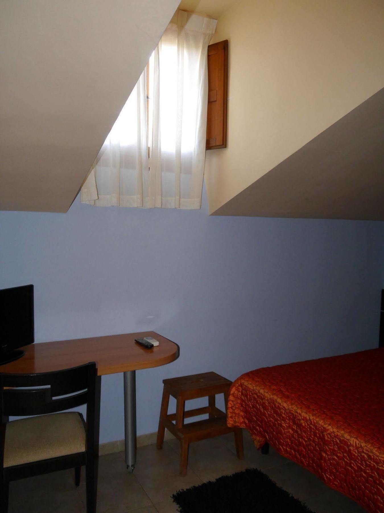 Hostal Bavieca メディナセリ エクステリア 写真